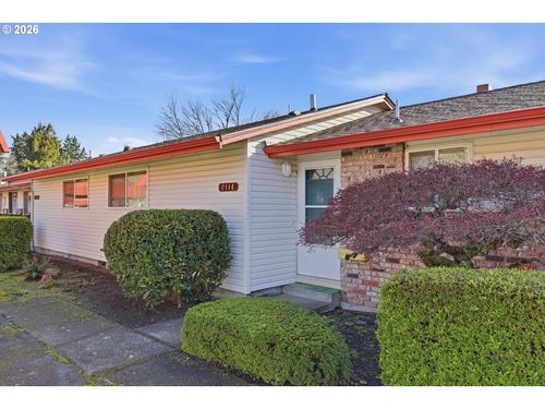 2114 Se 148th Pl, Portland, OR, 97233-3002 | Card Image