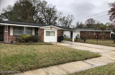 5317 Roanoke Boulevard, House other with 3 bedrooms, 2 bathrooms and null parking in Jacksonville FL | Image 2