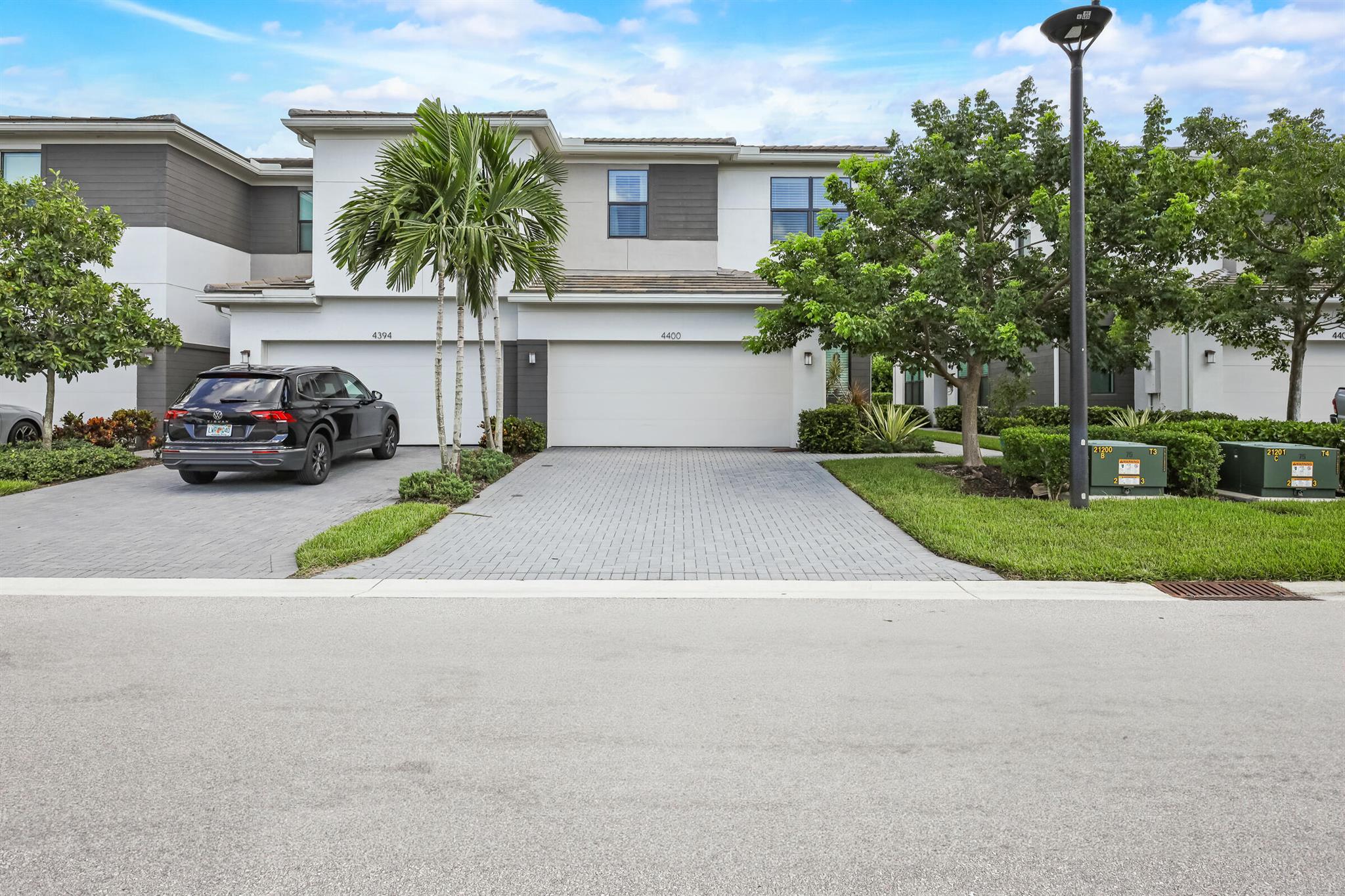 Serpens Ln, Lake Worth, FL 33467