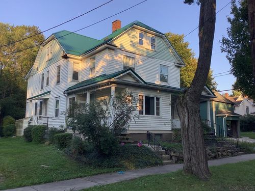 921 Bucknell Ave, Johnstown, PA, 15905-2215 | Card Image