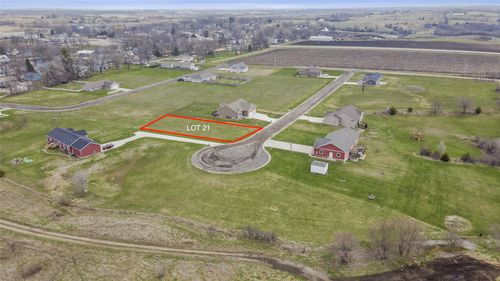 460 Scenic Dr, Truro, IA, 50257-5700 | Card Image