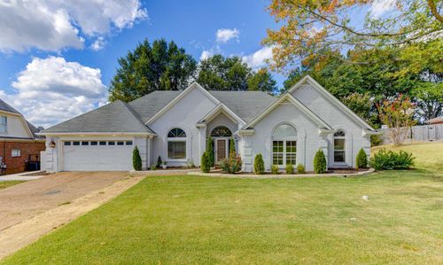2379 Meadow Ridge Dr, Cordova, TN, 38016-8468 | Card Image