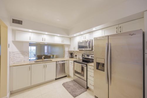 apt-408-10422 Nw 24th Pl, Sunrise, FL, 33322-6386 | Card Image