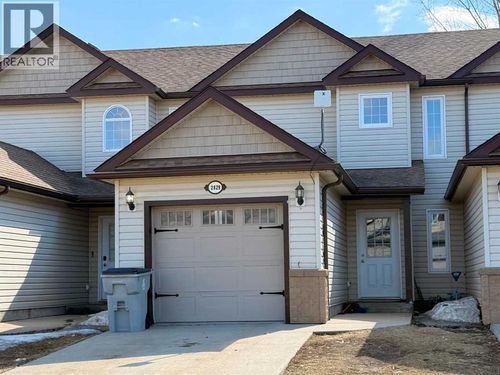 2829 12 Avenue, Wainwright, AB, T9W0A9 | Card Image