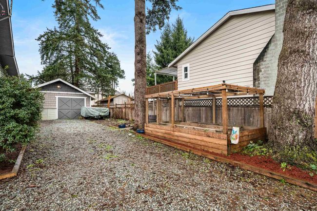 20976 Dewdney Trunk Rd, House other with 3 bedrooms, 2 bathrooms and 10 parking in Maple Ridge BC | Image 40