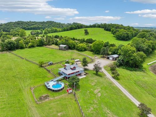 177&157 Spurlock Ln, Hickman, TN, 38567-5112 | Card Image