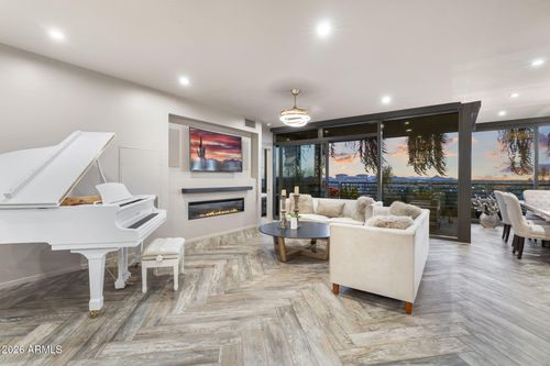915-7120 E Kierland Blvd, Scottsdale, AZ, 85254-3085 | Card Image