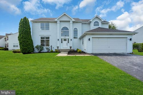 1055 Huntingdon Dr, Williamstown, NJ, 08094-3586 | Card Image