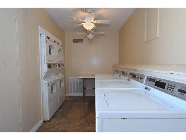 APT-913 - 17310 Kieth Harrow Blvd, Condo with 2 bedrooms, 2 bathrooms and null parking in Houston TX | Image 14
