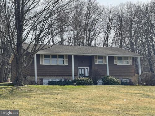 2748 Center Rd, MIFFLINTOWN, PA, 17059-8175 | Card Image