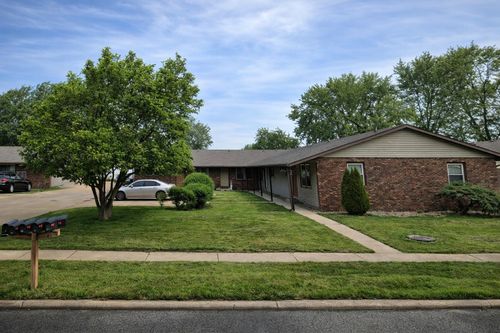 227-227 Mohawk Dr, Bourbonnais, IL, 60914-1351 | Card Image