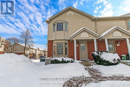 63-70 Chapman Crt, London, ON, N6G4Z4 | Card Image