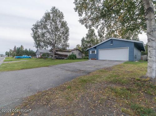 1235 Lilac Ln, Kenai, AK, 99611-7112 | Card Image