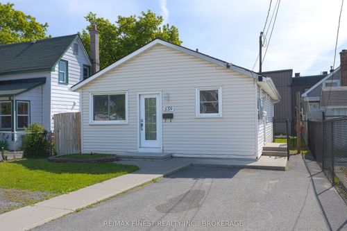 559 Macdonnell St, Kingston, ON, K7K4W9 | Card Image