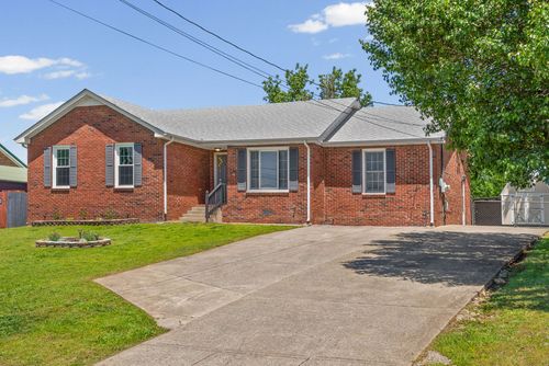 1409 Janet Way Dr, Clarksville, TN, 37042-6721 | Card Image