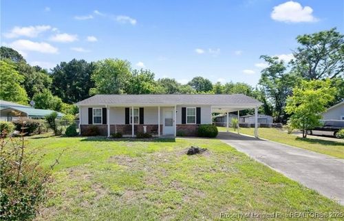 6513 Amanda Cir, Fayetteville, NC, 28304-5701 | Card Image