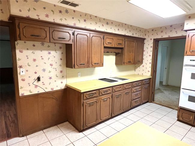 1614 Andy Dr, House other with 6 bedrooms, 3 bathrooms and null parking in Sherman TX | Image 8