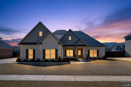 220 Oakland View Dr, Brownsboro, AL, 35741-8705 | Card Image