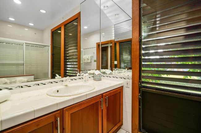 2221 Kapili Rd, Home with 2 bedrooms, 3 bathrooms and null parking in KOLOA HI | Image 23