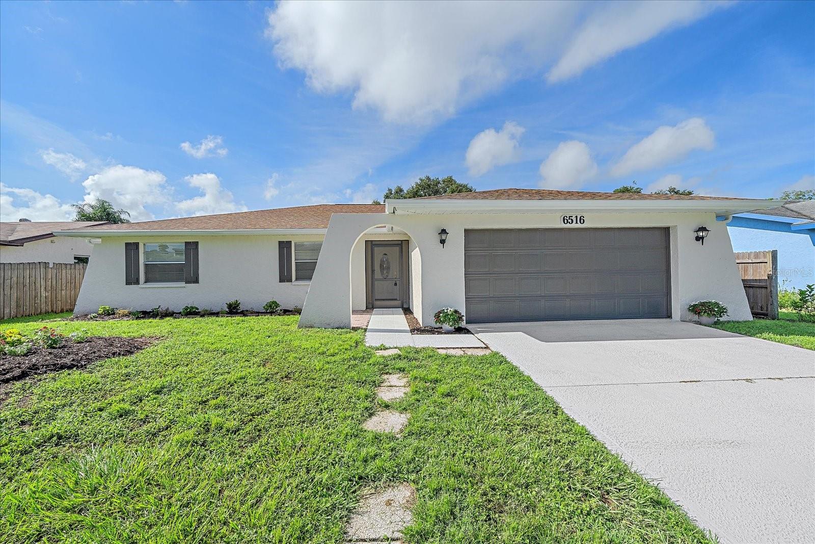 Samoa Dr, Sarasota, FL 34241
