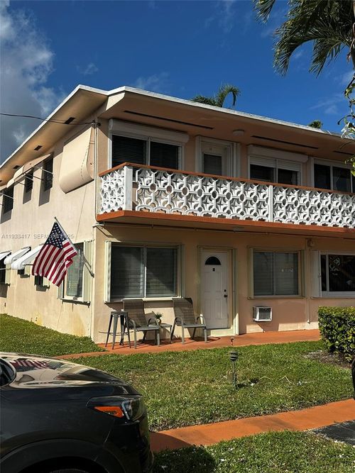 apt-11d-920 Sw 11th Ave, Hallandale Beach, FL, 33009-6724 | Card Image