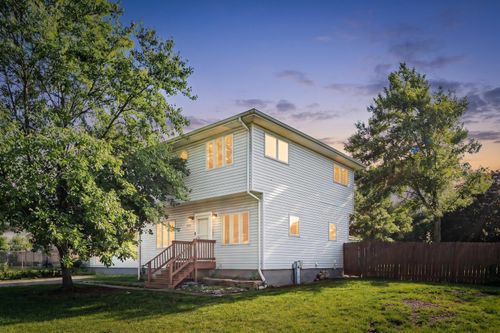 8820 Palisades Rd, Burr Ridge, IL, 60527-6206 | Card Image