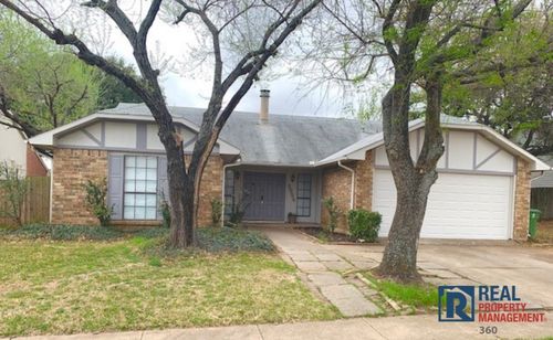3824 Hackberry Ln, Bedford, TX, 76021-5118 | Card Image