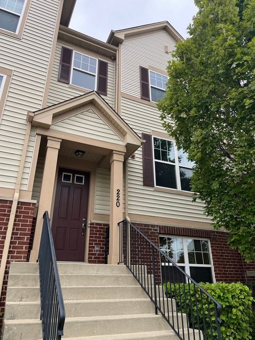 220 Laurel Ave, Des Plaines, IL, 60016-4318 | Card Image