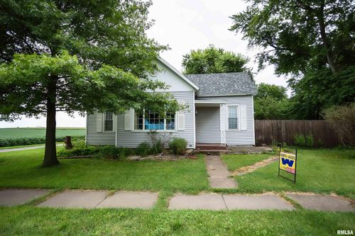 407 N Peoria St, New Holland, IL, 62671-4100 | Card Image