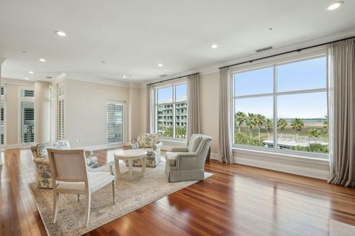 341 Cooper River Dr, Mount Pleasant, SC, 29464-1815 | Card Image