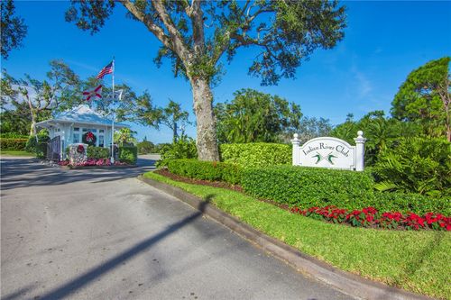 862 Carolina Cir Sw, Vero Beach, FL, 32962-6900 | Card Image