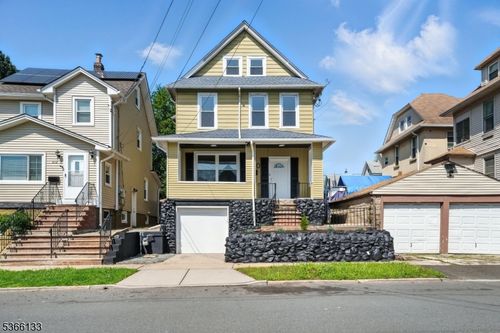 210 Drake Ave, Roselle, NJ, 07203-1412 | Card Image
