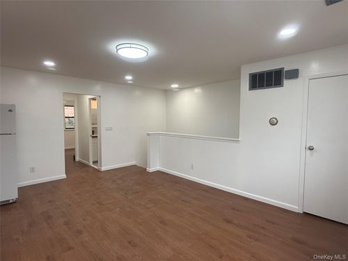 11109 62nd Dr, Forest Hills, NY, 11375-1230 | Card Image