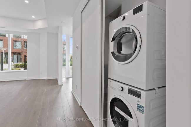 112 - 15 Maryport Ave, Condo with 4 bedrooms, 3 bathrooms and null parking in North York ON | Image 26