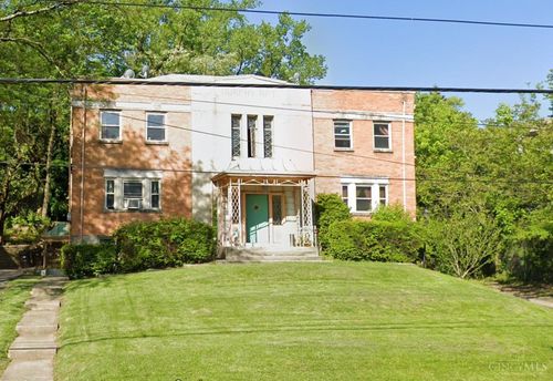 877 Ludlow Ave, Cincinnati, OH, 45220 | Card Image