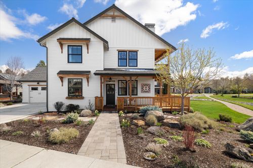 608 S Birch St, Sisters, OR, 97759-2513 | Card Image