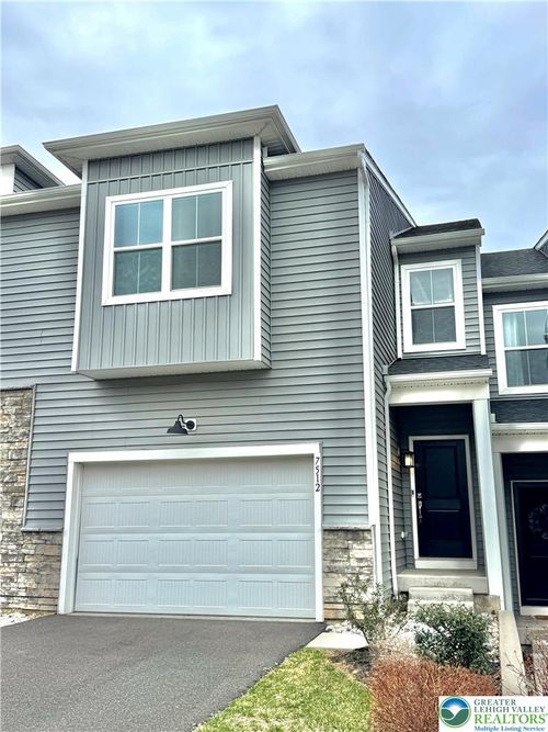 7512 Clayton Ave, Coopersburg, PA, 18036-8726 | Card Image