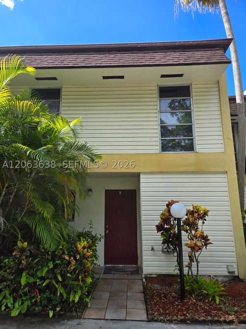 11f-3320 Simms St, Hollywood, FL, 33021-3106 | Card Image