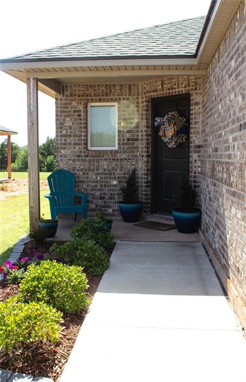 1201 Stallion Dr, Guthrie, OK, 73044-5166 | Card Image