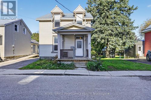 22 Abbott Street, Brockville, ON, K6V4A4 | Card Image