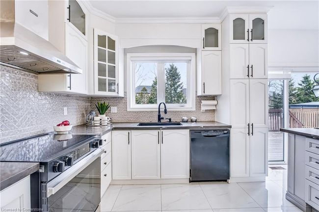 111 Galileo Dr, House other with 5 bedrooms, 4 bathrooms and 4 parking in Stoney Creek ON | Image 15