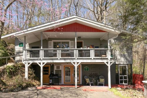 7 N Delano Rd, Asheville, NC, 28805-1797 | Card Image