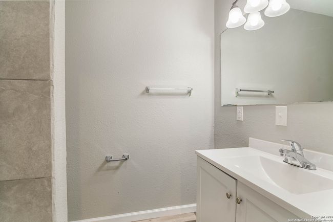 APT-5 - 230 E Wright Blvd, Home with 2 bedrooms, 2 bathrooms and null parking in Universal City TX | Image 7