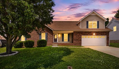 727 Ellie Nat Dr, Clarksville, TN, 37040-5595 | Card Image