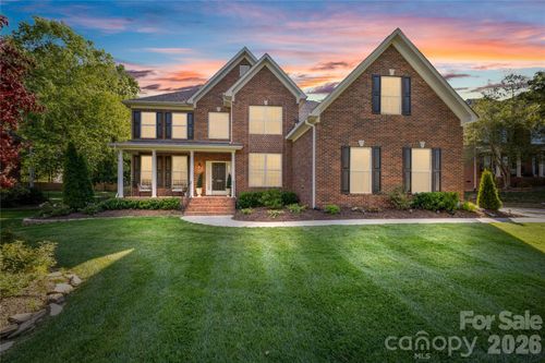 1234 Dobson Dr, Waxhaw, NC, 28173-7975 | Card Image