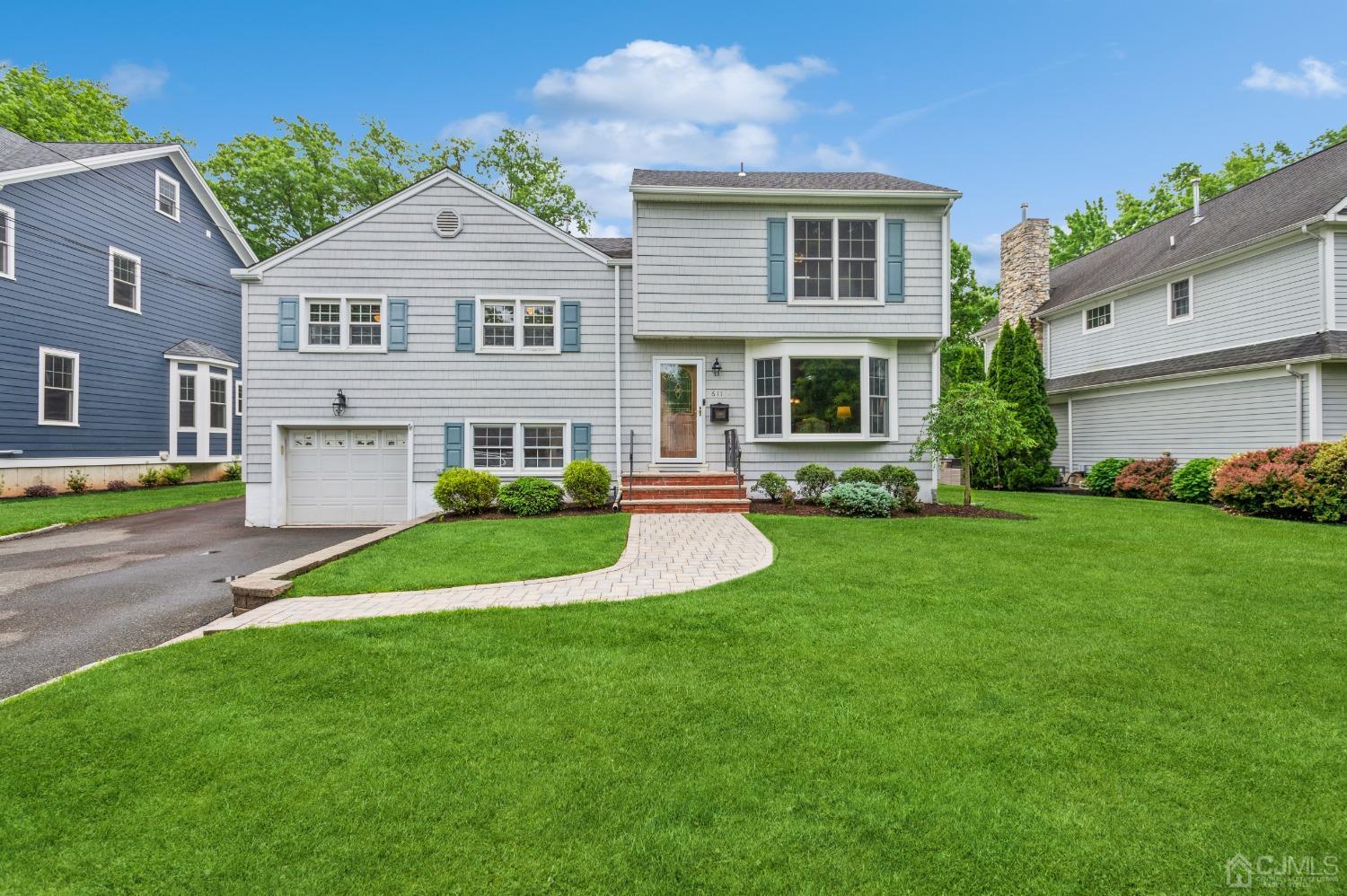 Ardsleigh Dr, Westfield, NJ 07090