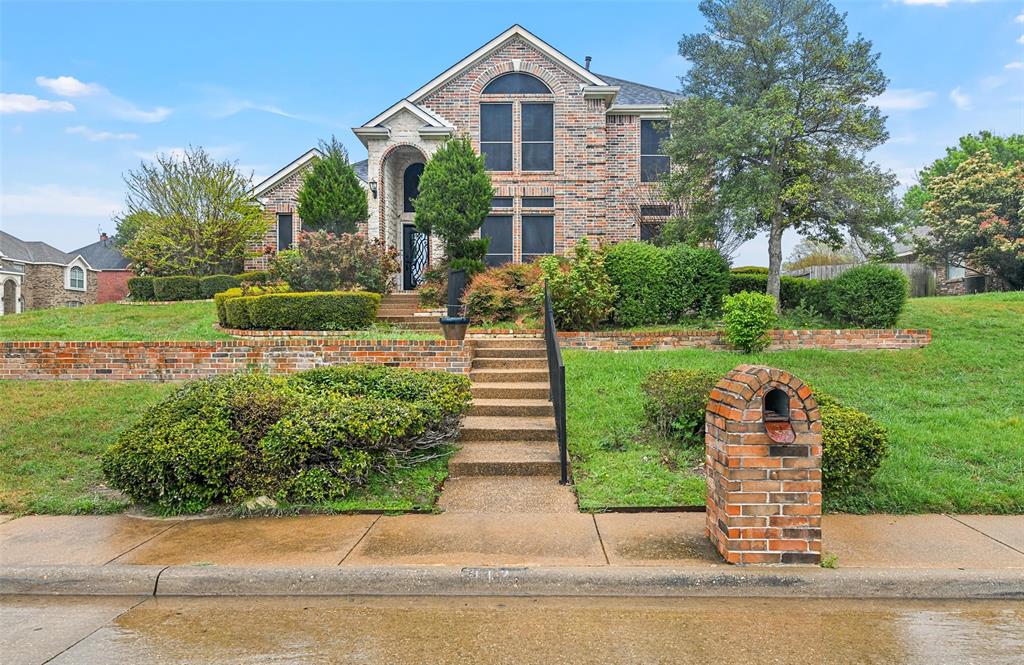 Laurel Springs Dr, Desoto, TX 75115