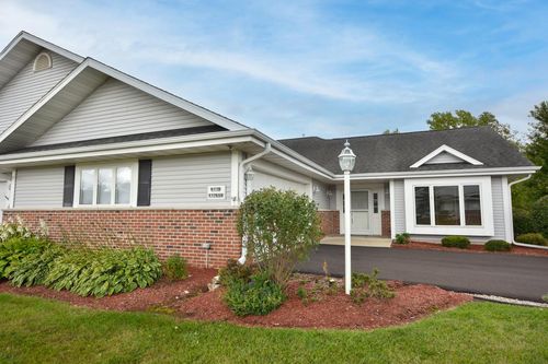 21-N119W17659 Cove Lane, Germantown, WI, 53022 | Card Image