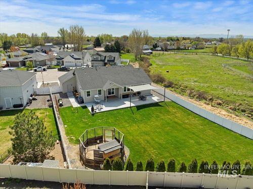 482 Fox Lantern Ct, Middleton, ID, 83644-6116 | Card Image