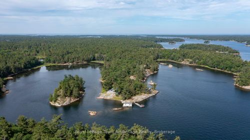 22 A30 & A28 Island N/A, The Archipelago, ON, P0G1K0 | Card Image